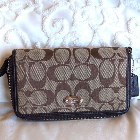 Coach 🤎 Brown Classic Signature Double Zip Around Wallet NWOT - Picture 14 of 14